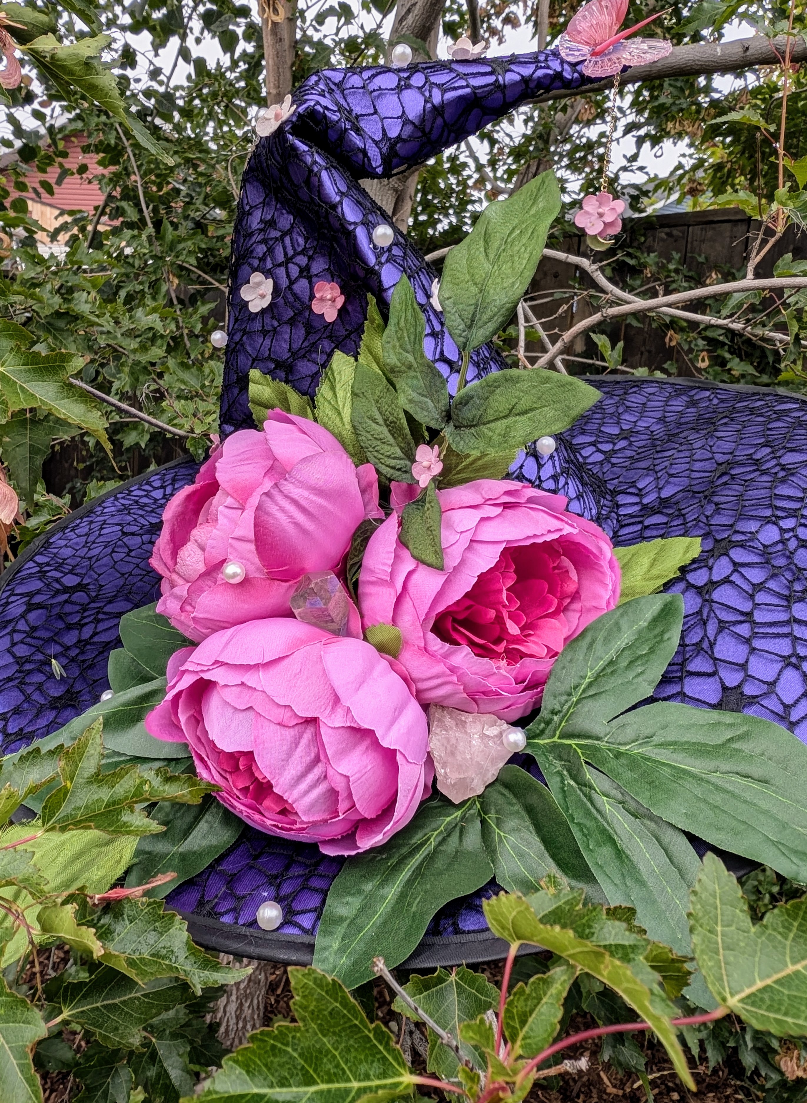 Feel your inner goddess step into her divine femminine power.  Honor what it is to be a woman. Embrace the maiden, mother and crone within you unappolagetically
